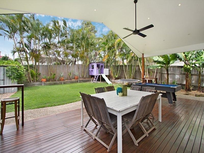 6 Chirn Lane, Labrador QLD 4215