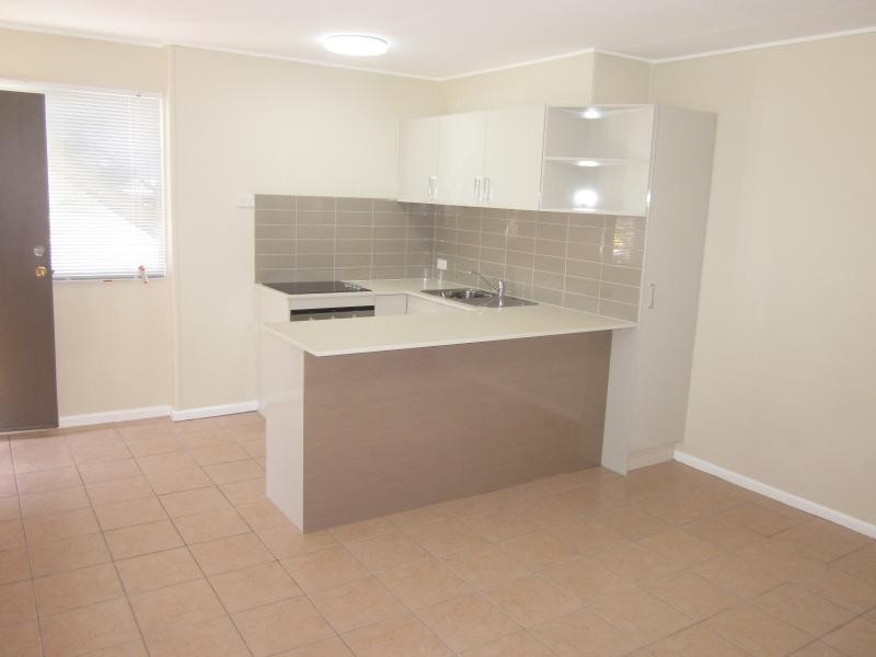 1/144 Frank St, Labrador QLD 4215