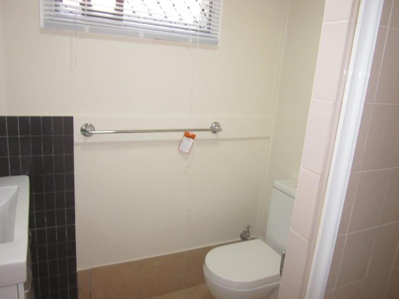 1/144 Frank St, Labrador QLD 4215