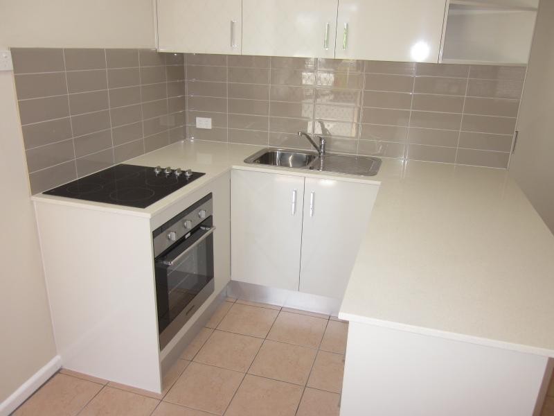 1/144 Frank St, Labrador QLD 4215