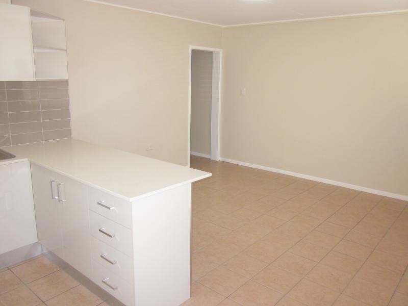 1/144 Frank St, Labrador QLD 4215