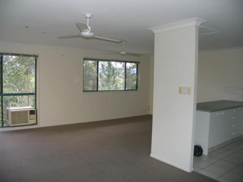 6 Crestridge Cres, Oxenford QLD 4210