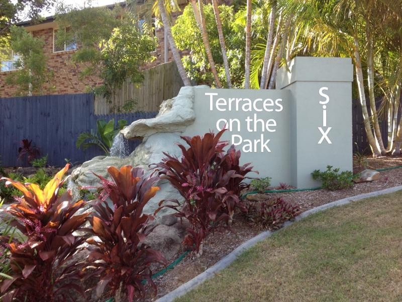 6 Crestridge Cres, Oxenford QLD 4210