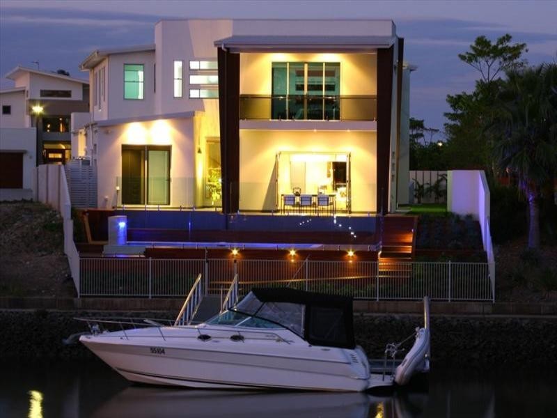 Quayside Drive, Hope Island QLD 4212