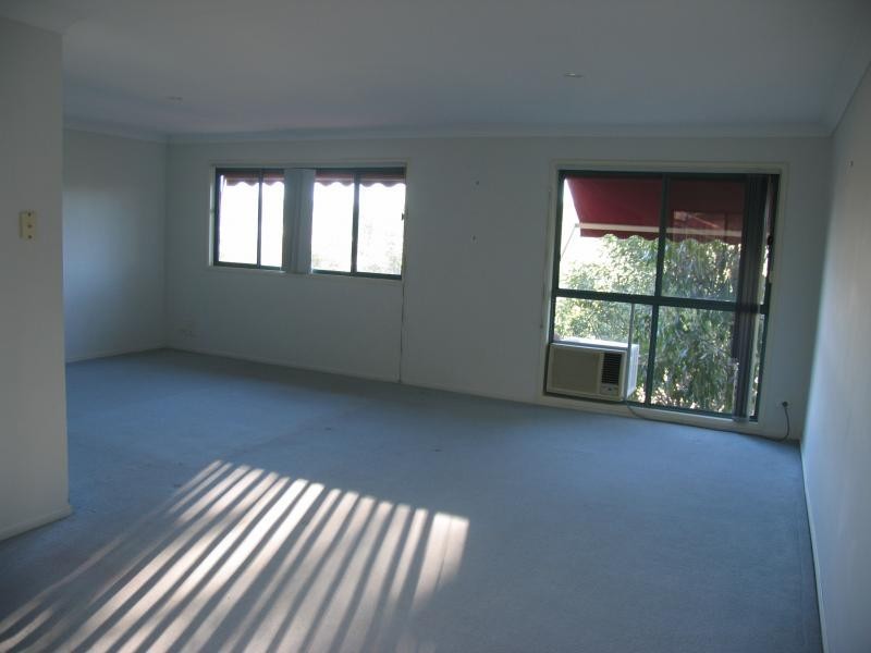 6 Crestridge Cres, Oxenford QLD 4210