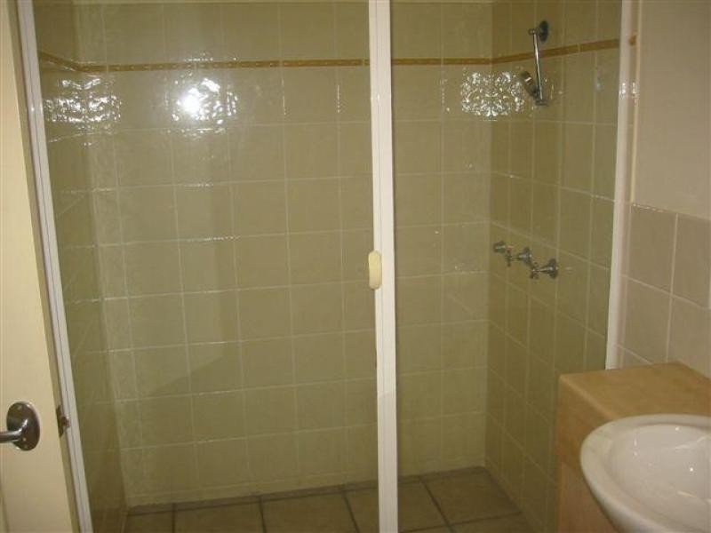 4 Devco Place, Benowa QLD 4217