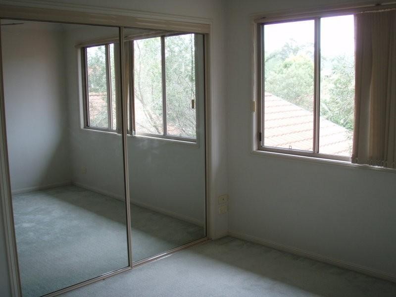 4 Koala Town Rd, Upper Coomera QLD 4209