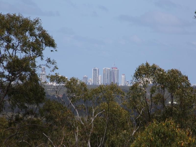 77 Highvale Dve, Helensvale QLD 4212