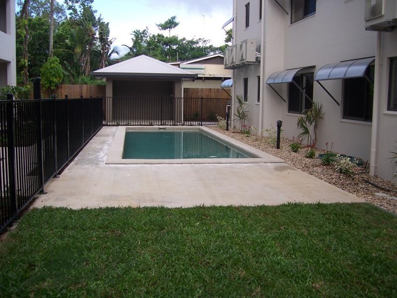 Manoora QLD 4870