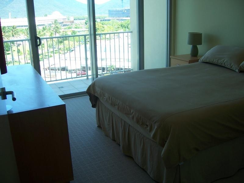 Cairns QLD 4870