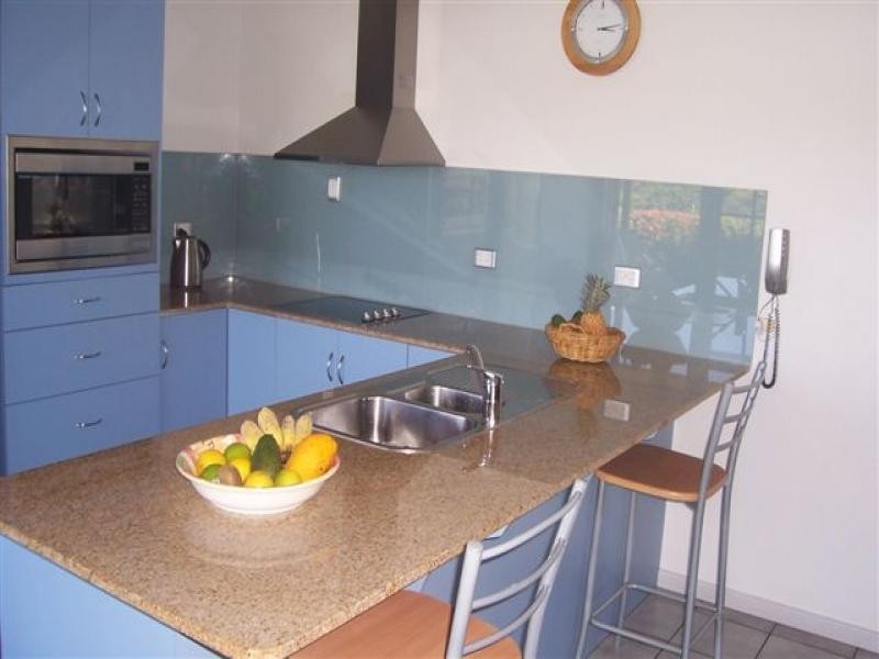 2 Teal Close, Bayview Heights QLD 4868