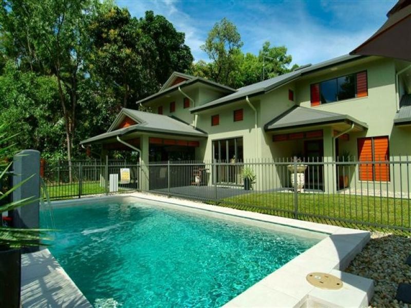 Clifton Beach QLD 4879