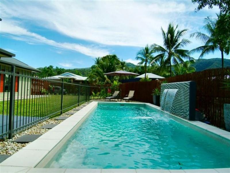 Clifton Beach QLD 4879