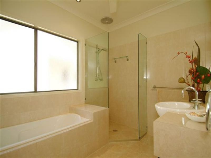 Clifton Beach QLD 4879