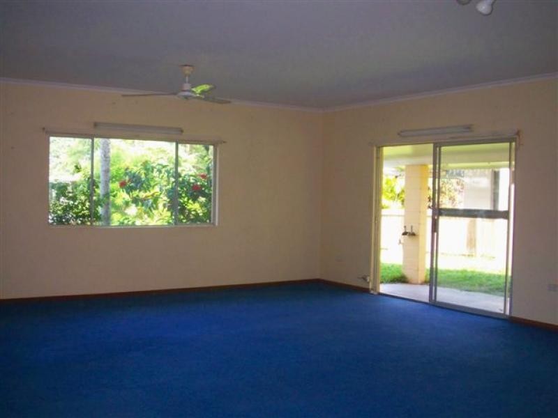4 Maina Street, Woree QLD 4868