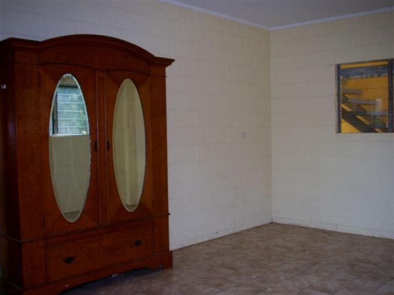 4 Maina Street, Woree QLD 4868