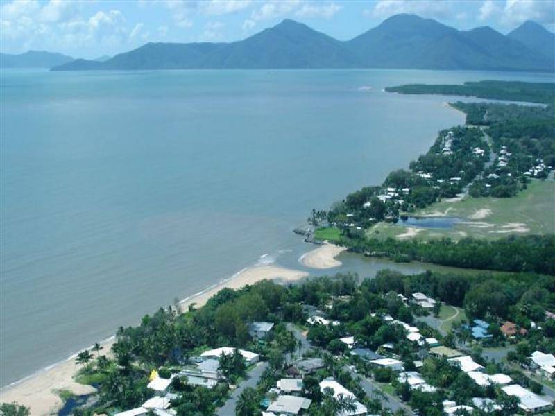 63 Willow Street, Holloways Beach QLD 4878