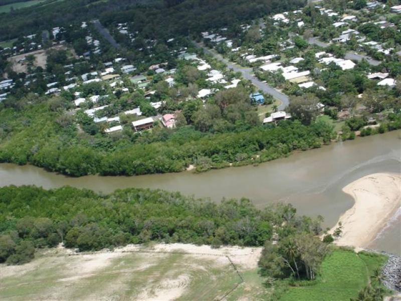 63 Willow Street, Holloways Beach QLD 4878