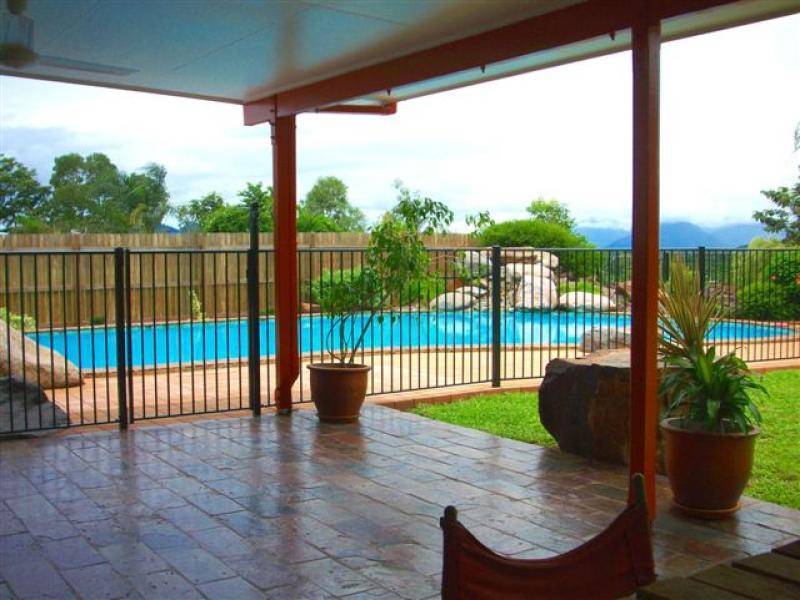 57 Koppen Terrace, Mooroobool QLD 4870