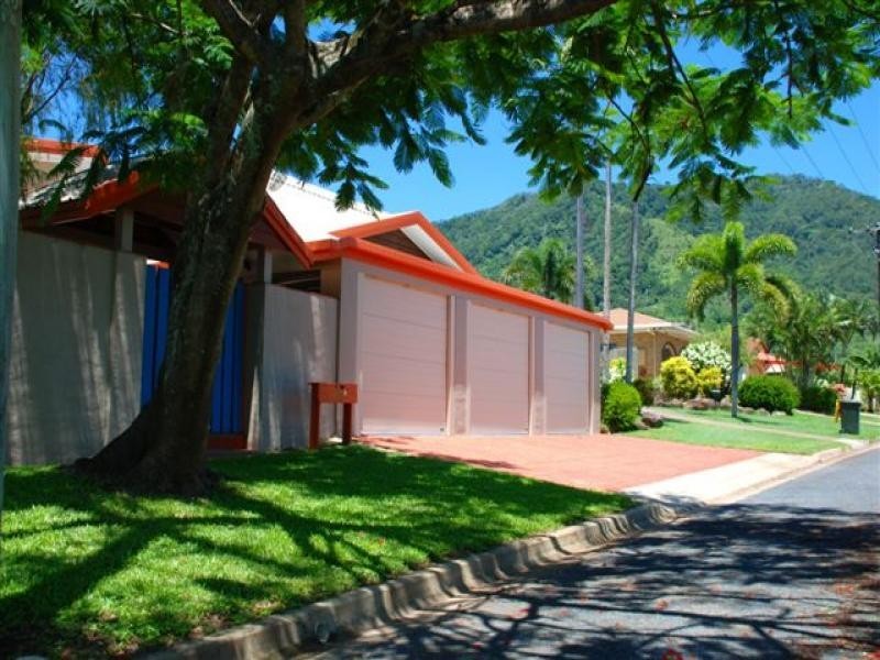 57 Koppen Terrace, Mooroobool QLD 4870