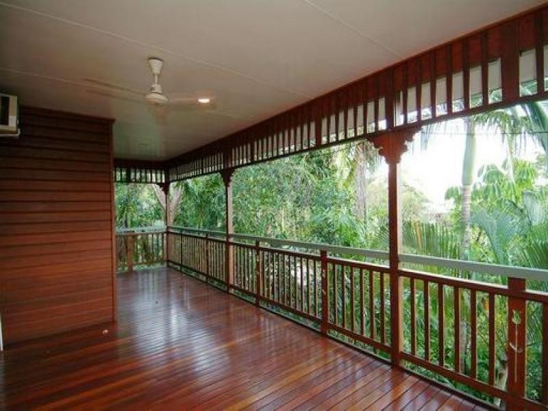 5 Woodlands Avenue, Edge Hill QLD 4870