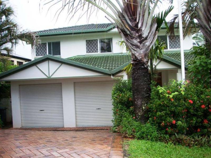 12 Rosemont Court, Mooroobool QLD 4870
