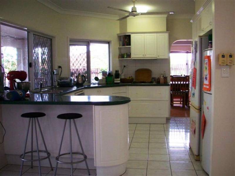 12 Rosemont Court, Mooroobool QLD 4870