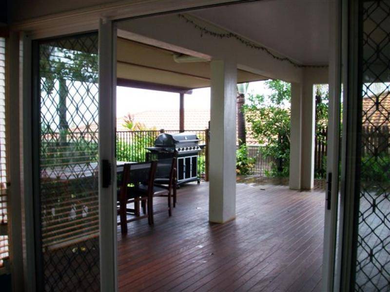 12 Rosemont Court, Mooroobool QLD 4870