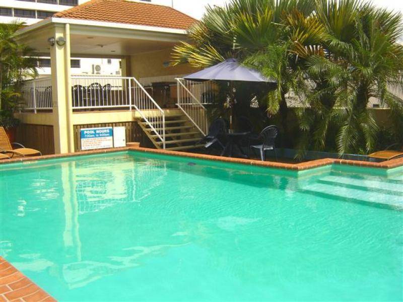 102 (8)/71 Lake Street, Cairns City QLD 4870