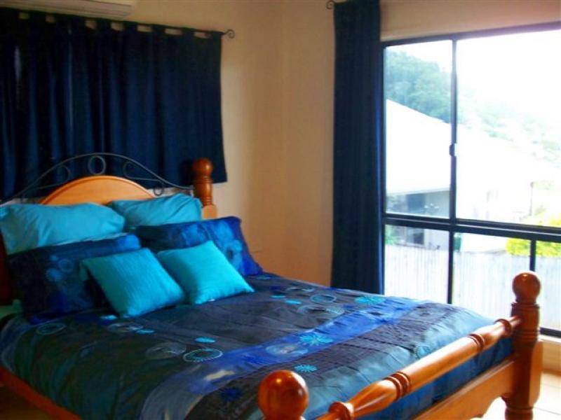 17 Guthrie Close, Bentley Park QLD 4869
