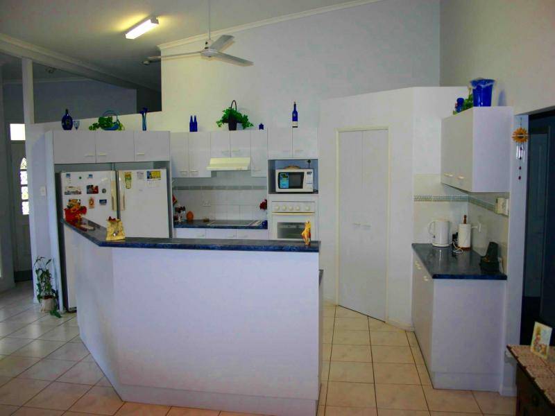 2 Marti Street, Bayview Heights QLD 4868