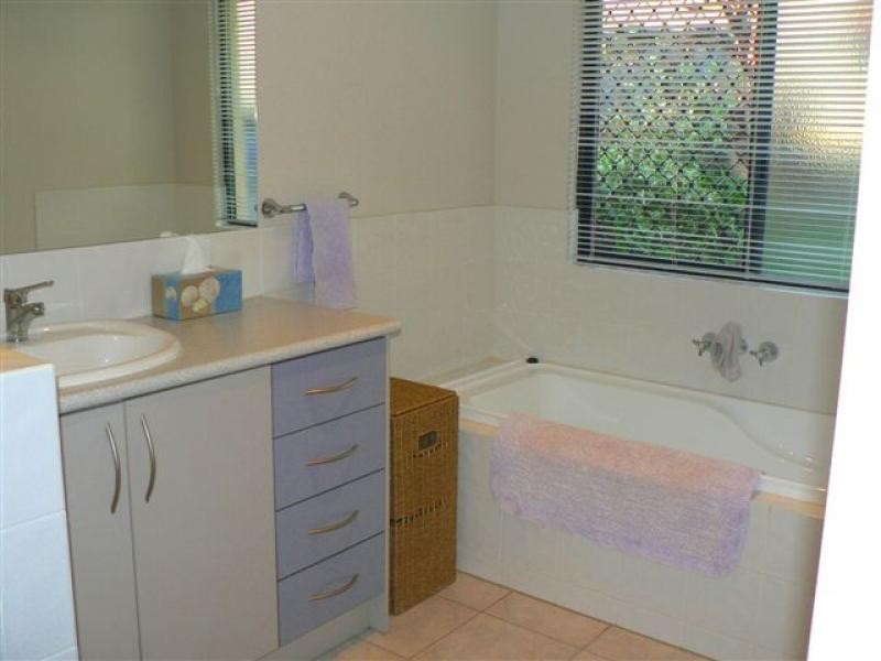 28 Everglade Rise, Brinsmead QLD 4870