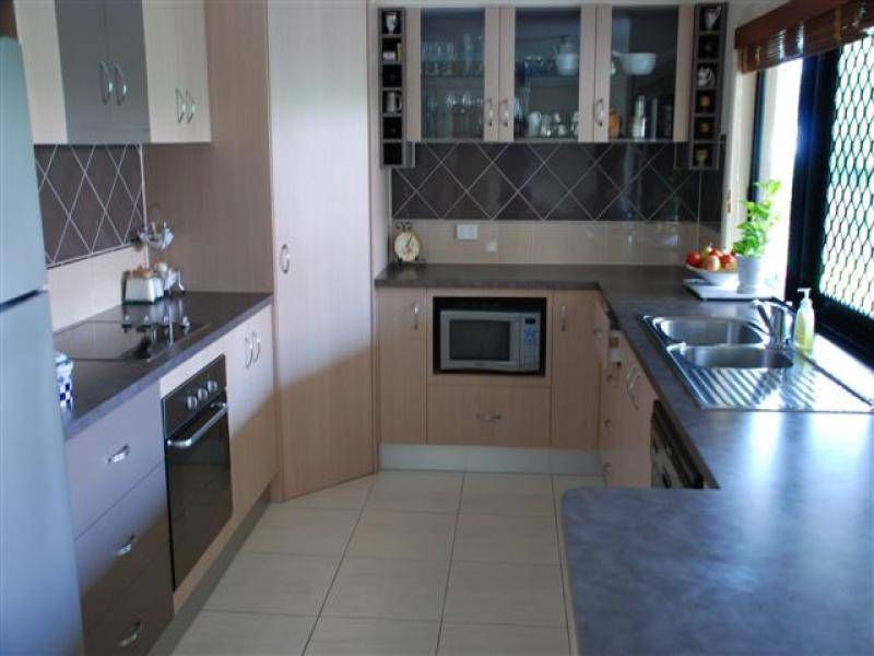 32 Findlay Street, Brinsmead QLD 4870