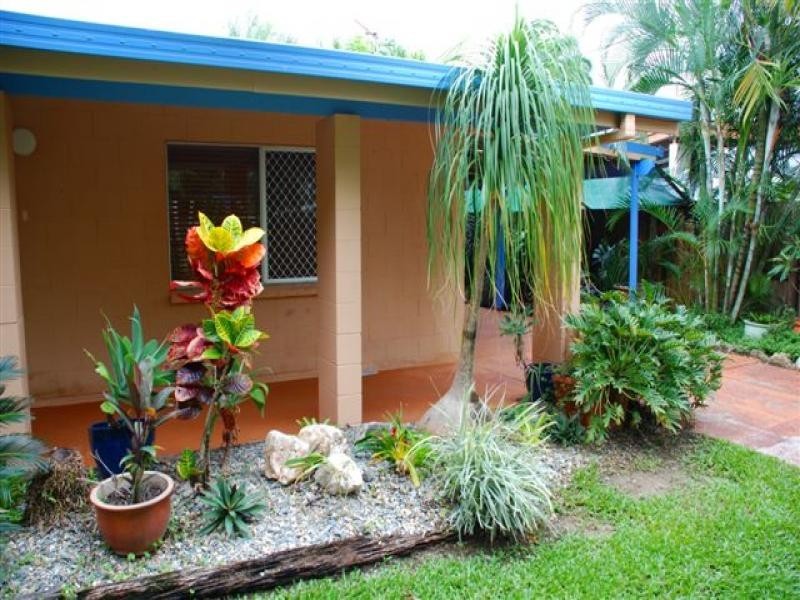 7 Mulligan Street, Manoora QLD 4870