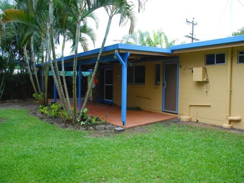 7 Mulligan Street, Manoora QLD 4870