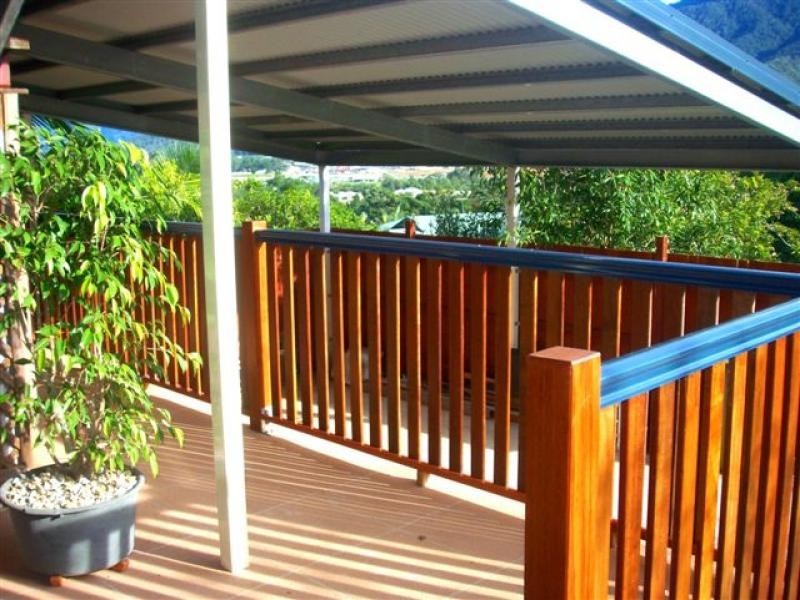 274 Robert Road, Bentley Park QLD 4869