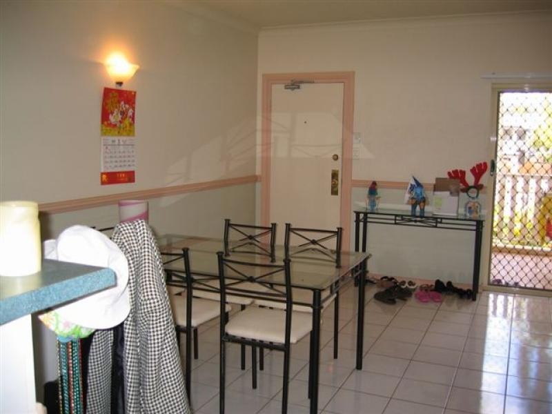 2/201 McLeod Street, Cairns North QLD 4870