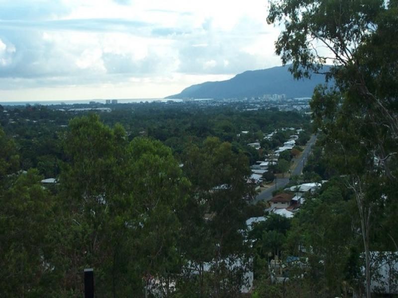 6 Gayundah Close, Earlville QLD 4870