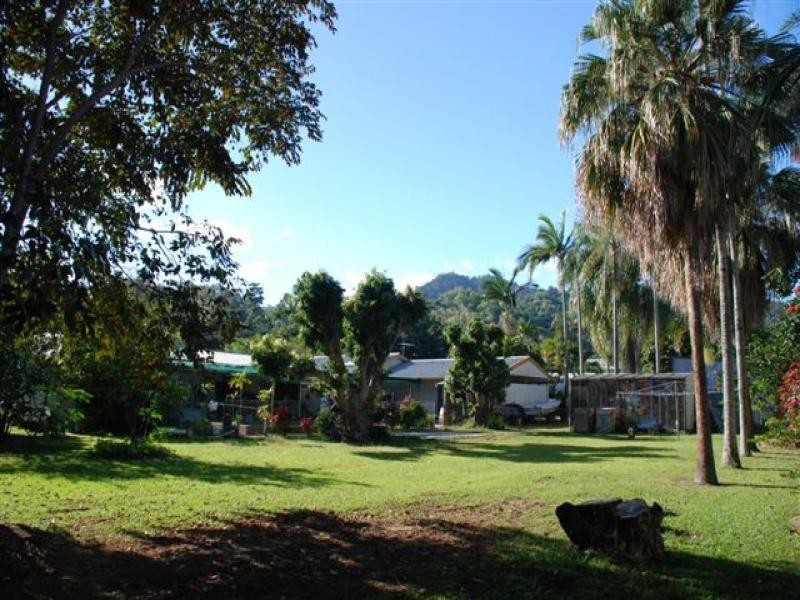 20 Old Smithfield Road, Freshwater QLD 4870