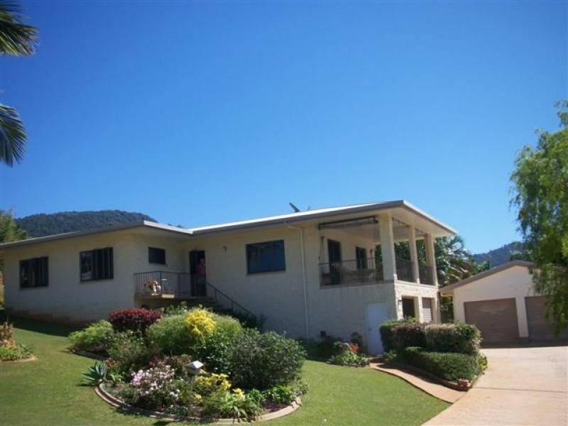 8 Gouldian Street, Bayview Heights QLD 4868