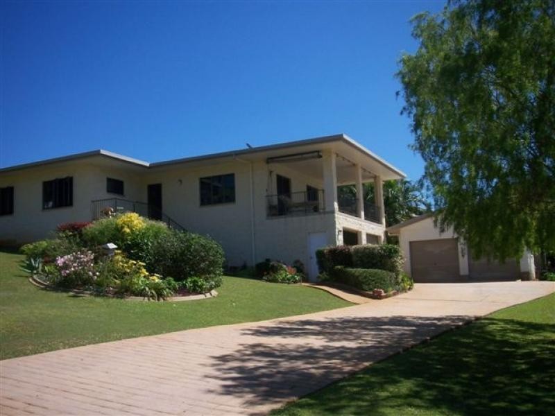 8 Gouldian Street, Bayview Heights QLD 4868