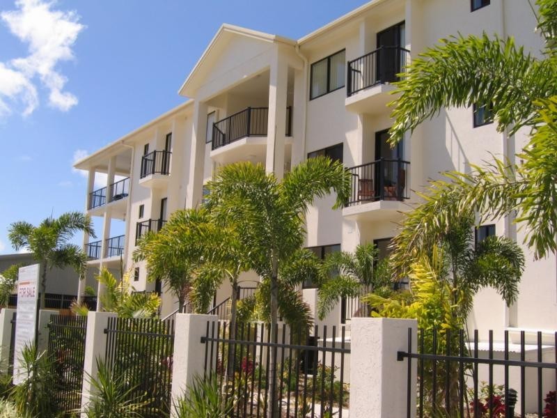 Units 1-20/15 Minnie Street, Cairns City QLD 4870
