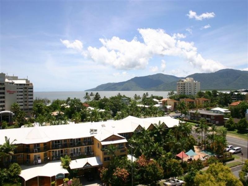 1/21 Digger Street, Cairns North QLD 4870
