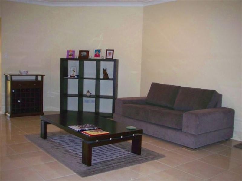 5 Chesterfield Close, Brinsmead QLD 4870