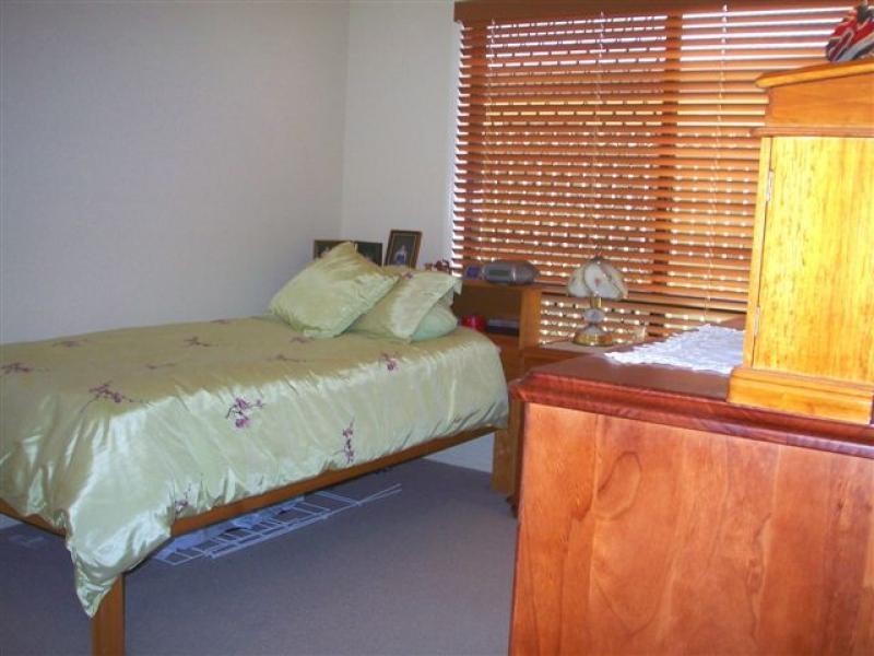 5 Chesterfield Close, Brinsmead QLD 4870