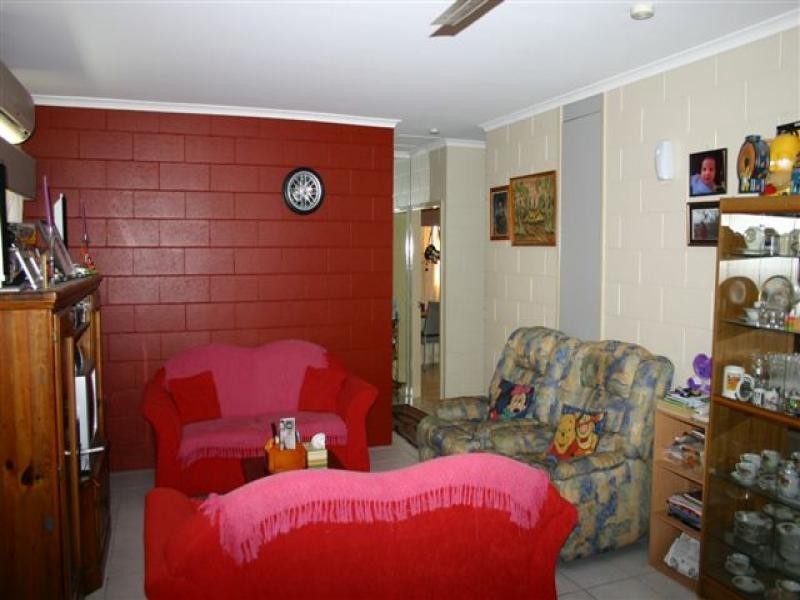 4 Deshon Street, Whitfield QLD 4870