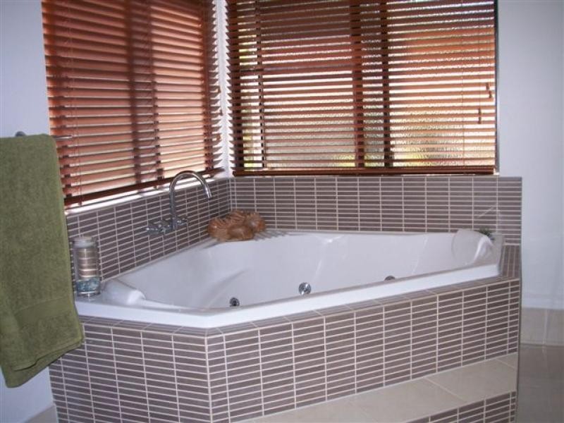 10 Thrush Tce, Clifton Beach QLD 4879