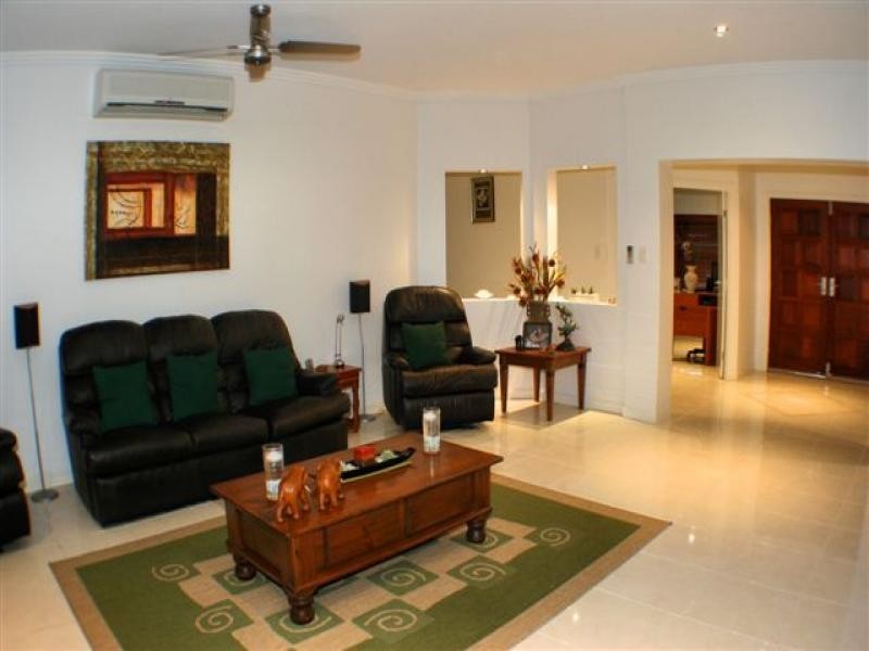 10 Thrush Tce, Clifton Beach QLD 4879