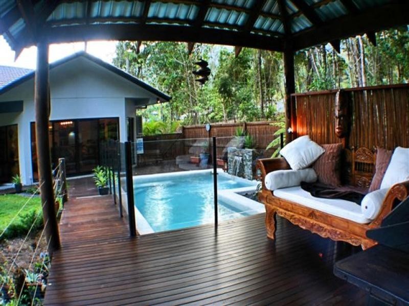 10 Thrush Tce, Clifton Beach QLD 4879