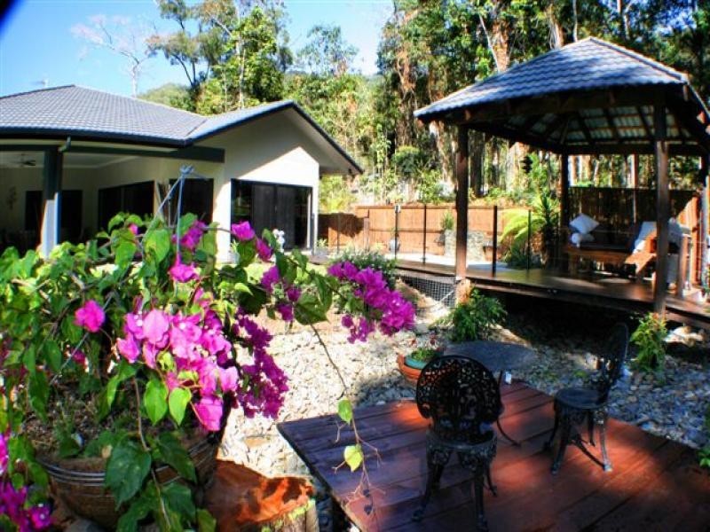 10 Thrush Tce, Clifton Beach QLD 4879